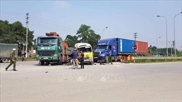 Vụ tai nạn liên hoàn trên Đại lộ Thăng Long, Hà Nội: Hai vợ chồng tử vong