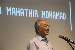 Thủ tướng Malaysia: Công chức quá nhiều làm giảm tăng trưởng kinh tế