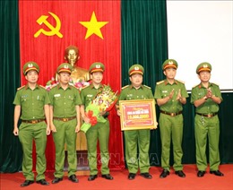 Đà Nẵng khen thưởng Công an quận Hải Châu triệt phá vụ án mua bán, tàng trữ ma túy 