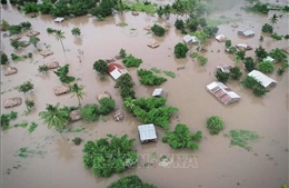 Ít nhất 15.000 người ở Mozambique bị cô lập trong nước lũ do bão Idai