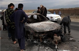 Taliban đánh bom xe nhằm vào lực lượng an ninh Afghanistan