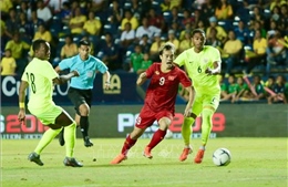 KING&#39;S CUP 2019: Tuyển Việt Nam và Curacao cầm hòa 0-0 trong hiệp 1