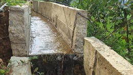 Công trình thủy lợi tiền tỷ gãy nứt sau… trận mưa