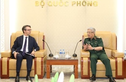 Thượng tướng Nguyễn Chí Vịnh tiếp Trưởng Phái đoàn Liên minh châu Âu và Tùy viên Quốc phòng Thái Lan