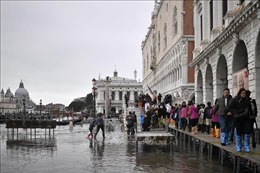 Thủy triều liên tục dâng cao ở Venice