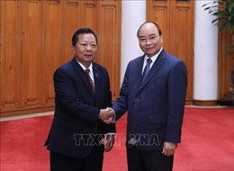 Thủ tướng tiếp các Bộ trưởng Quốc phòng Campuchia và Lào