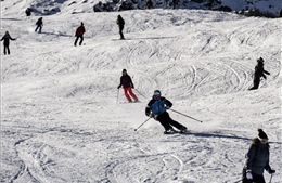 1.000 du khách bị kẹt ở núi Alps của Pháp vì thời tiết xấu