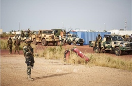 Một căn cứ quân sự ở Mali bị tấn công, 15 nhân viên an ninh thiệt mạng