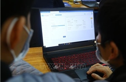 Hà Nội: Học sinh lớp 12 làm bài kiểm tra khảo sát trực tuyến