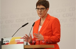 Chủ tịch đảng CDU ở Đức cân nhắc đề cử người kế nhiệm