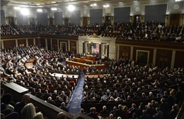 Hạ viện Mỹ thông qua dự luật giảm thiểu tác động kinh tế do dịch COVID-19
