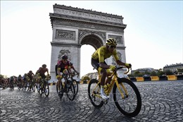 Tour de France 2020 lùi lịch vì đại dịch COVID-19