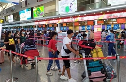 Nhiều hành khách gặp khó khi đổi vé, bảo lưu vé đến, đi từ Đà Nẵng sang hành trình khác