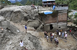 Lở đất ở Nepal khiến trên 30 người bị thiệt mạng, mất tích