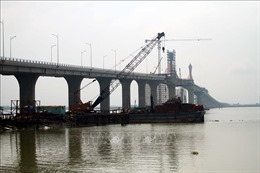 Gỡ khó để hoàn thành cầu Cửa Hội nối Nghệ An - Hà Tĩnh