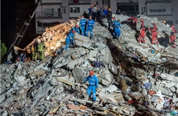 Động đất tại Thổ Nhĩ Kỳ, Hy Lạp: Chạy đua với thời gian tìm người còn sống sót