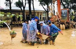 Tái thiết sau lũ lụt lịch sử - Bài cuối: Sống chung với lũ, ứng phó kịp thời với sạt lở đất