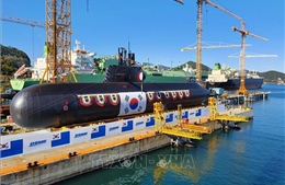 Hàn Quốc hạ thủy tàu ngầm tự chế tạo lớp 3.000 tấn trang bị tên lửa đạn đạo 
