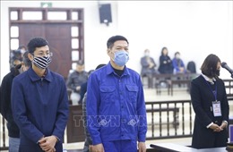 Vụ án tại CDC Hà Nội: Bị cáo Nguyễn Nhật Cảm bị đề nghị mức án từ 10-11 năm tù