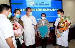 Bệnh nhân ghép tim xuyên Việt tại Huế xuất viện