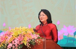 Phó Chủ tịch nước trao danh hiệu AHLĐ thời kỳ đổi mới cho huyện Nhơn Trạch
