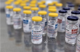 EU hoan nghênh vaccine Sputnik V của Nga 