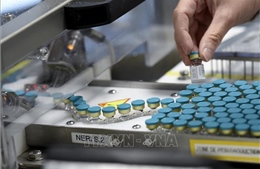 Chủ tịch EC thừa nhận sự chậm trễ trong cấp phép, tiêm chủng vaccine