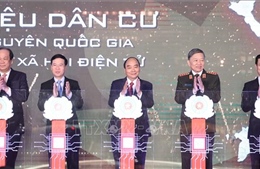 Thủ tướng Nguyễn Xuân Phúc: Đẩy nhanh chuyển đổi số trong quản lý nhà nước và dân cư