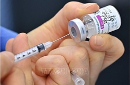 Lãnh đạo Hàn Quốc và Litva được tiêm vaccine của AstraZeneca