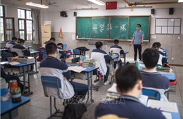 Bộ Giáo dục Trung Quốc khuyến nghị về giờ ngủ của học sinh 