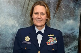 Tổng thống Biden đề cử nữ đô đốc bốn sao đầu tiên của Lực lượng bảo vệ bờ biển Mỹ