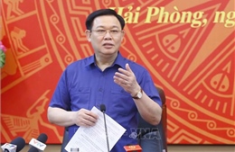 Chủ tịch Quốc hội: Kiên quyết không để điểm bầu cử thành nơi lây nhiễm dịch trong cộng đồng