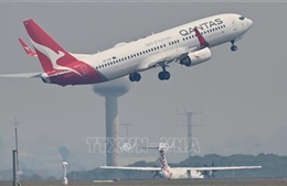 Máy bay của hãng hàng không Qantas (Australia) phải hạ cánh khẩn cấp