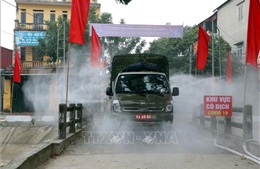 Quân đội phun khử trùng, tiêu độc trên địa bàn tỉnh Bắc Ninh
