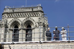 Bốn năm sau hỏa hoạn, Nhà thờ Đức Bà hoàn thiện ngọn tháp mới