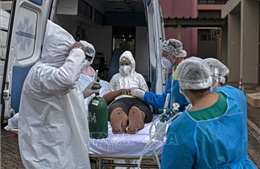 Brazil thêm trên 20.400 ca mắc, 1.401 ca tử vong do COVID-19