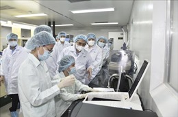 Thủ tướng Phạm Minh Chính: Chậm nhất tháng 6/2022 phải có vaccine COVID-19 sản xuất trong nước