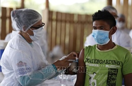 Brazil lo ngại nhiều người không tiêm mũi vaccine thứ hai đúng hẹn 