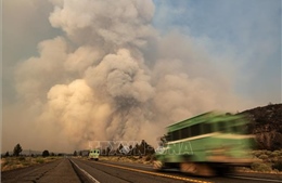 Cháy rừng lan rộng tại Mỹ và Canada