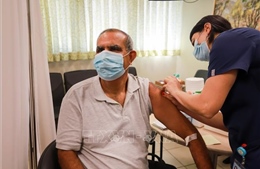 Israel bắt đầu tiêm mũi vaccine COVID-19 thứ ba 