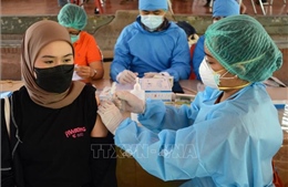 Indonesia đạt mục tiêu tiêm chủng ngừa COVID-19 của WHO