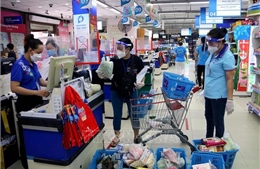 Điểm bán lẻ &#39;vùng xanh&#39; TP Hồ Chí Minh bắt đầu mở cửa phục vụ khách hàng