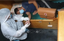 Bệnh xá xã đảo Sinh Tồn cấp cứu ngư dân bị đau ruột thừa