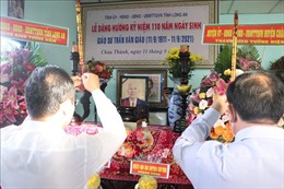 Long An tổ chức kỷ niệm 110 năm ngày sinh ﻿Giáo sư Trần Văn Giàu