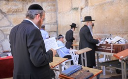 Mạch ngầm tôn giáo trong ngày Tết của người Do Thái