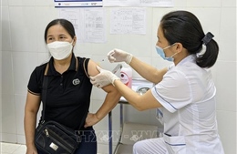 Bộ Y tế trả lời về khoảng cách tiêm 2 mũi vaccine AstraZeneca