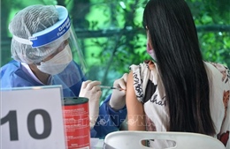 Thái Lan đẩy mạnh tiêm chủng COVID-19 cho người dân
