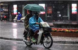 Trung Bộ mưa lớn dồn dập kéo dài, Bắc Bộ đón đợt rét đầu tiên trong mùa đông