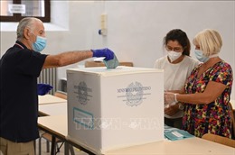 Bầu cử địa phương tại Italy: Liên minh trung hữu giành chiến thắng