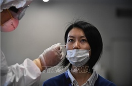 Nhật Bản: Thí điểm sử dụng chứng nhận tiêm vaccine tại các quán ăn
